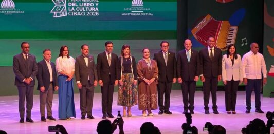 KLK SDE EL CIBAO SE VISTE DE CULTURA CON UN ARRANQUE HISTÓRICO DE SU FERIA DEL LIBRO.